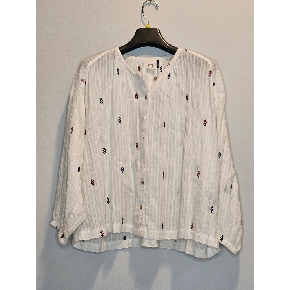 Akemi + Kin Anthropologie White Embroidered Gauze Button Down Blouse Small